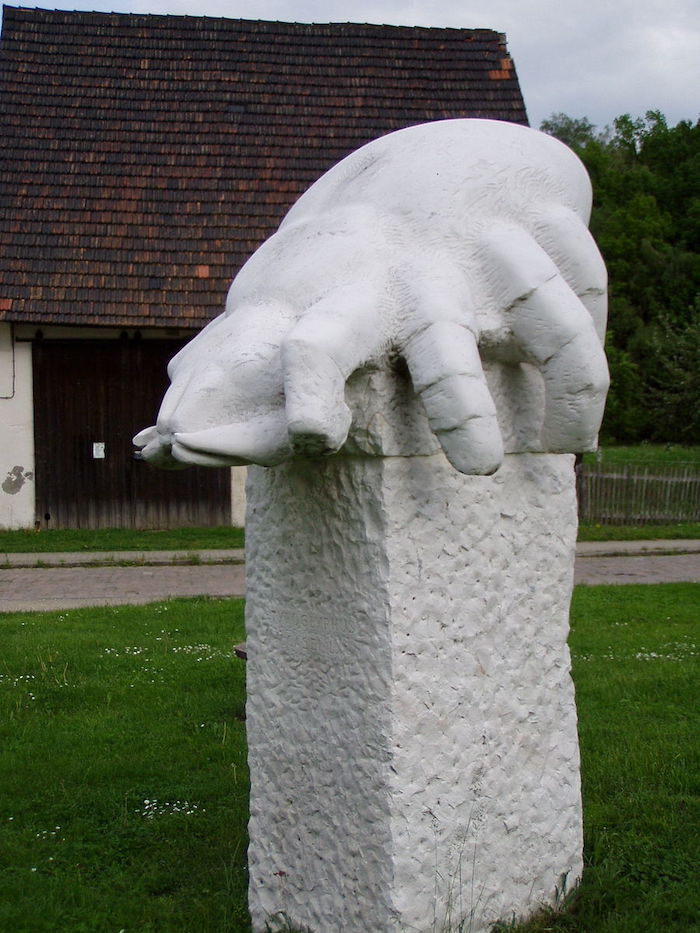 Cheese mite memorial in the city of Würchwitz