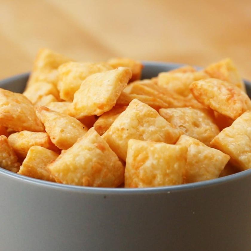 Make Your Own Homemade Cheddar Cheese Nips: A Nostogic Recipe