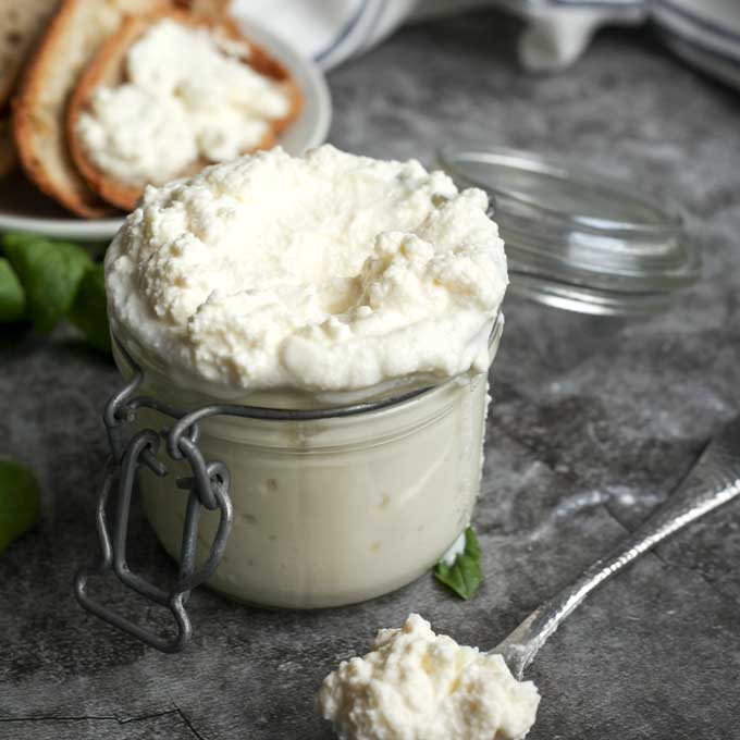 How to make Ricotta cheese at home?