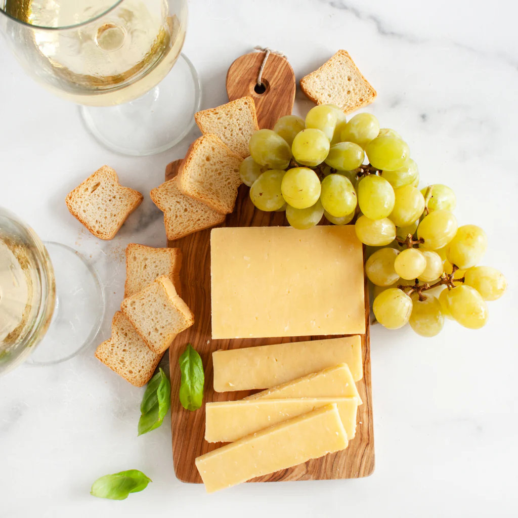 What Pairs Well With Dubliner Cheese?