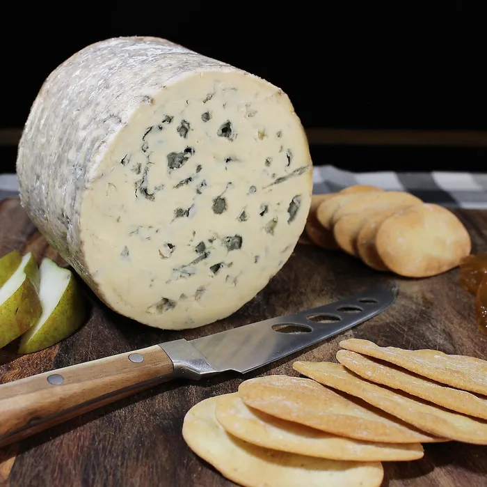 What Pairs Well With Fourme d'Ambert?