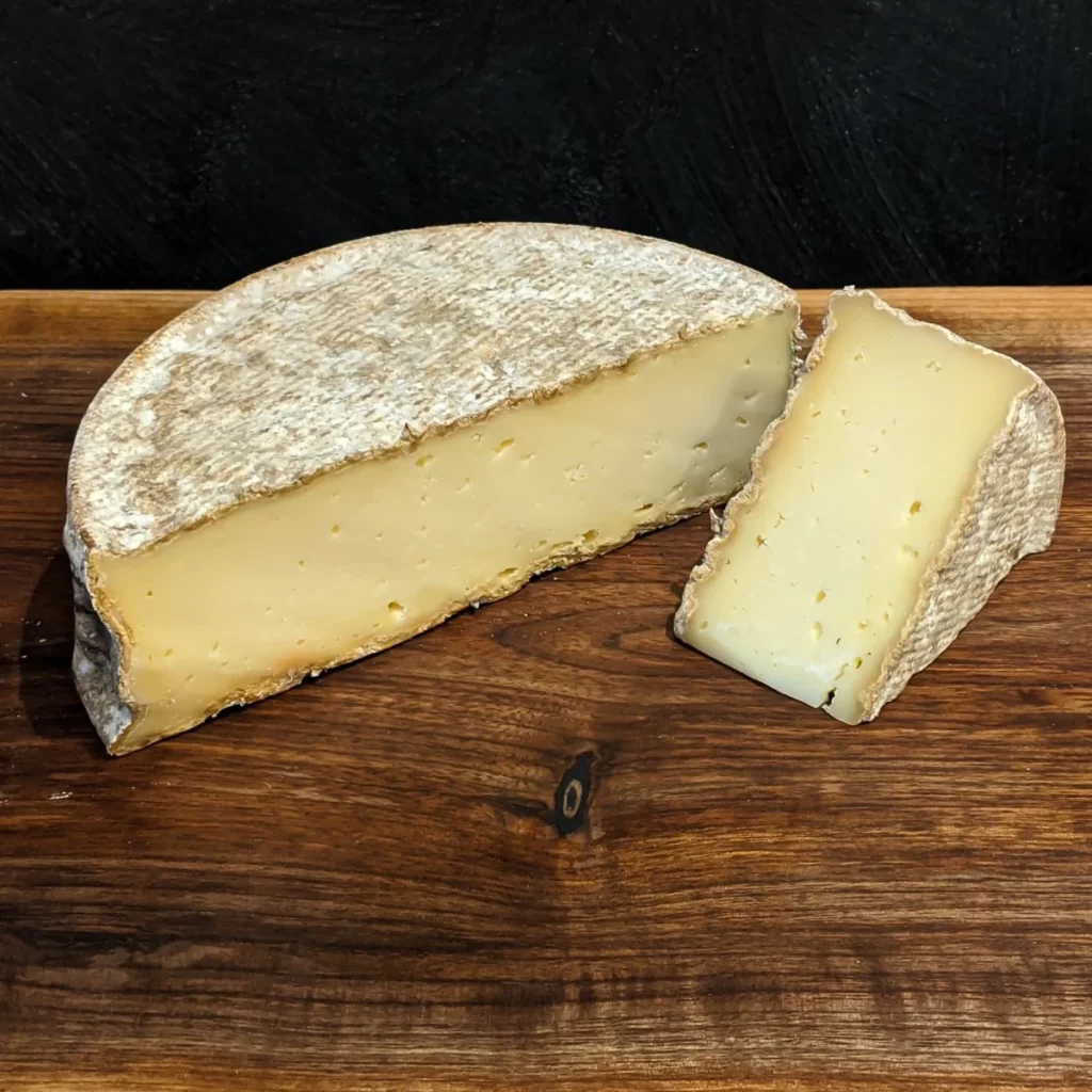 How is Tomme de Savoie Made? 